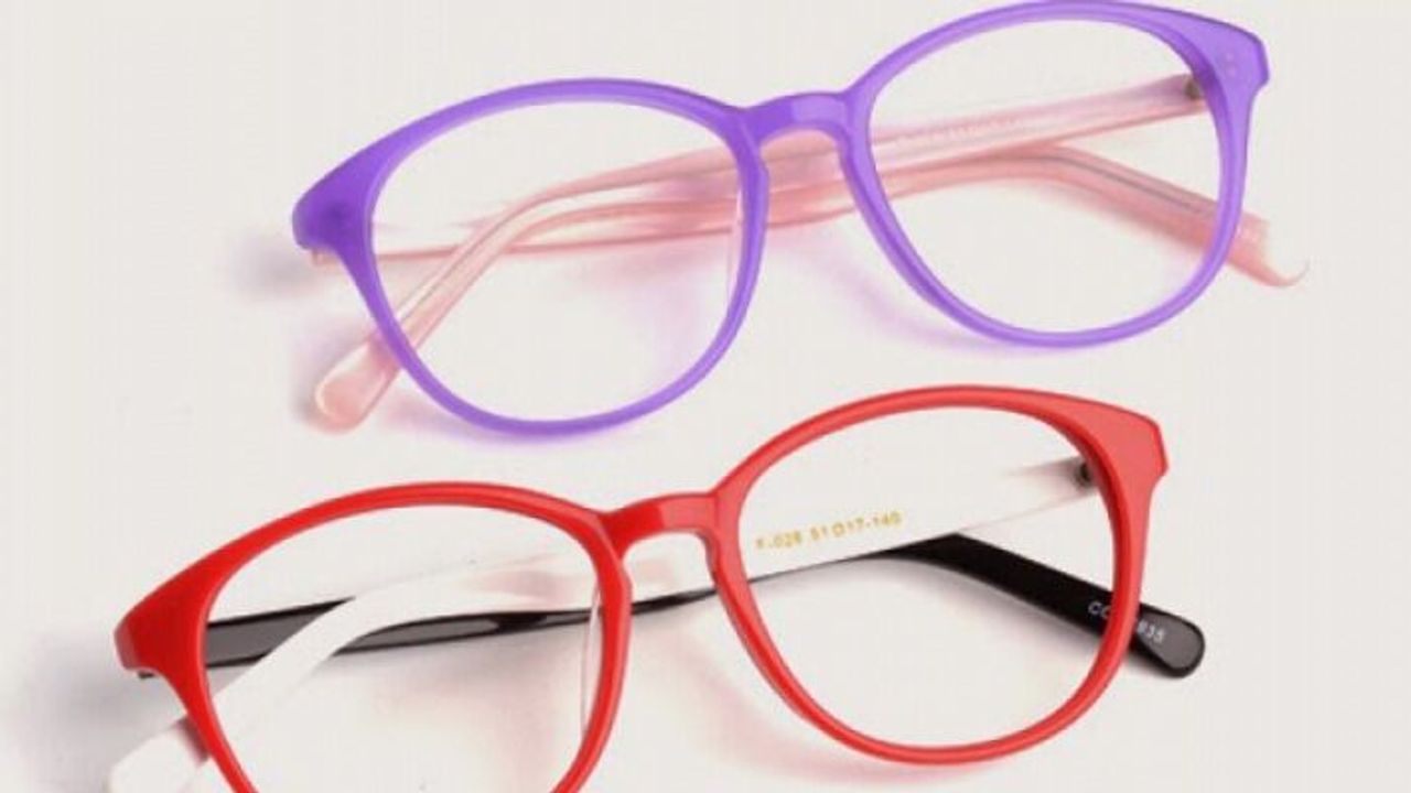 Uzak ve yakın için ayrı gözlük kullanmaya son!