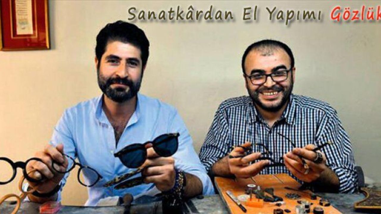 Ismarlama Olarak Gözlükleri Kişiye Özel Olarak Tasarlıyoruz!