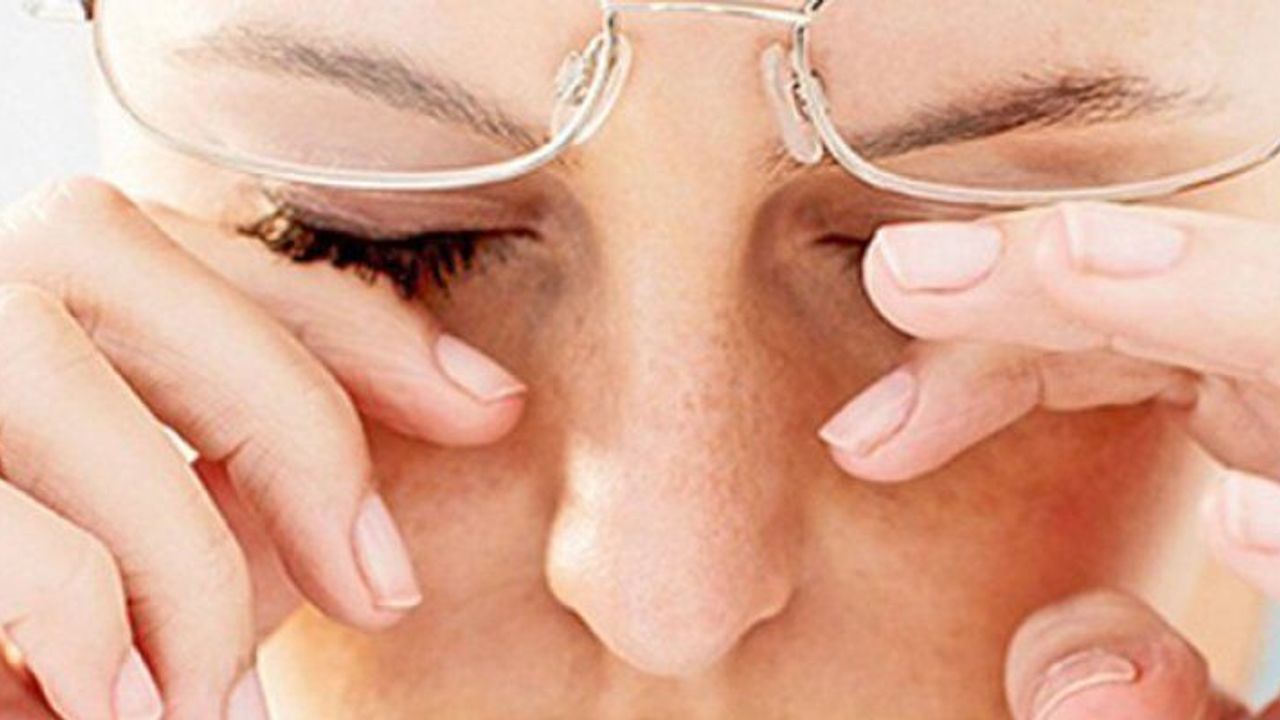 Bilgisayar Kullananlarda Sık Görülen Sorun: Göz Yorgunluğu