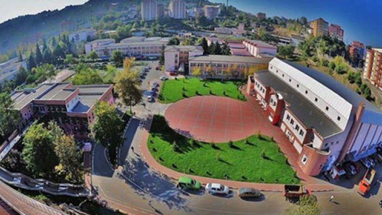 Bülent Ecevit Üniversitesi’nde Optisyenlik Bölümü Açıldı!
