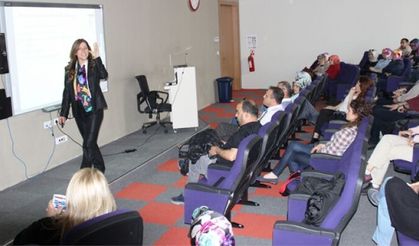 Üsküdar Üniversitesi'nde Kontak Lens Tanıtımı...