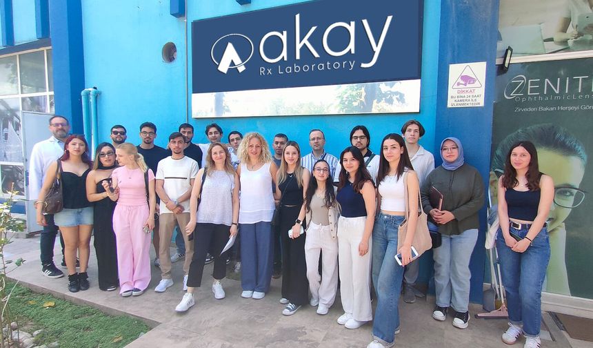 Ege Ünv. Optisyenlik Akay Rx Laboratory’ye Ziyaret